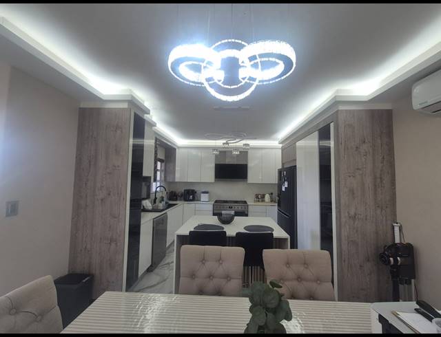 3 BEDROOM TOWNHOUSE FOR SALE IN SUNNINGDALE